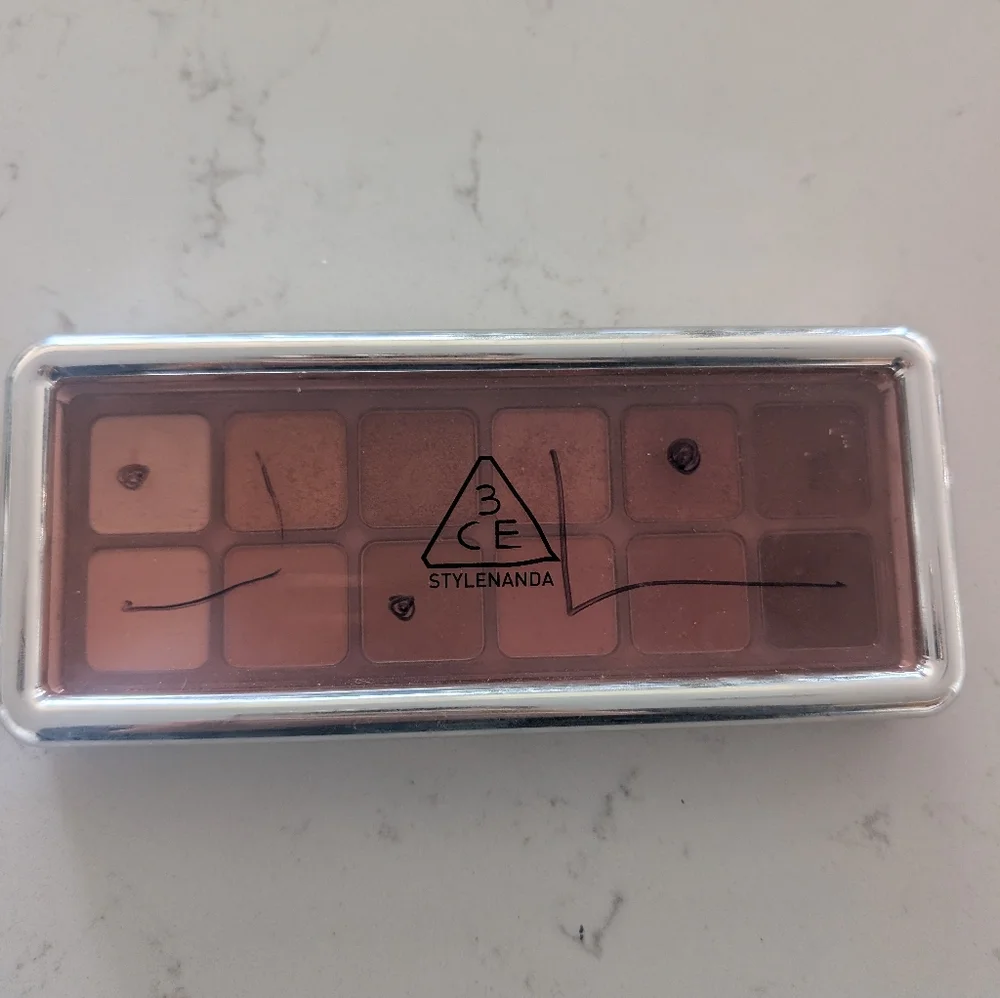 3CE Motion Frame Korea Purchased Eyeshadow Palette As Seen On Instagram